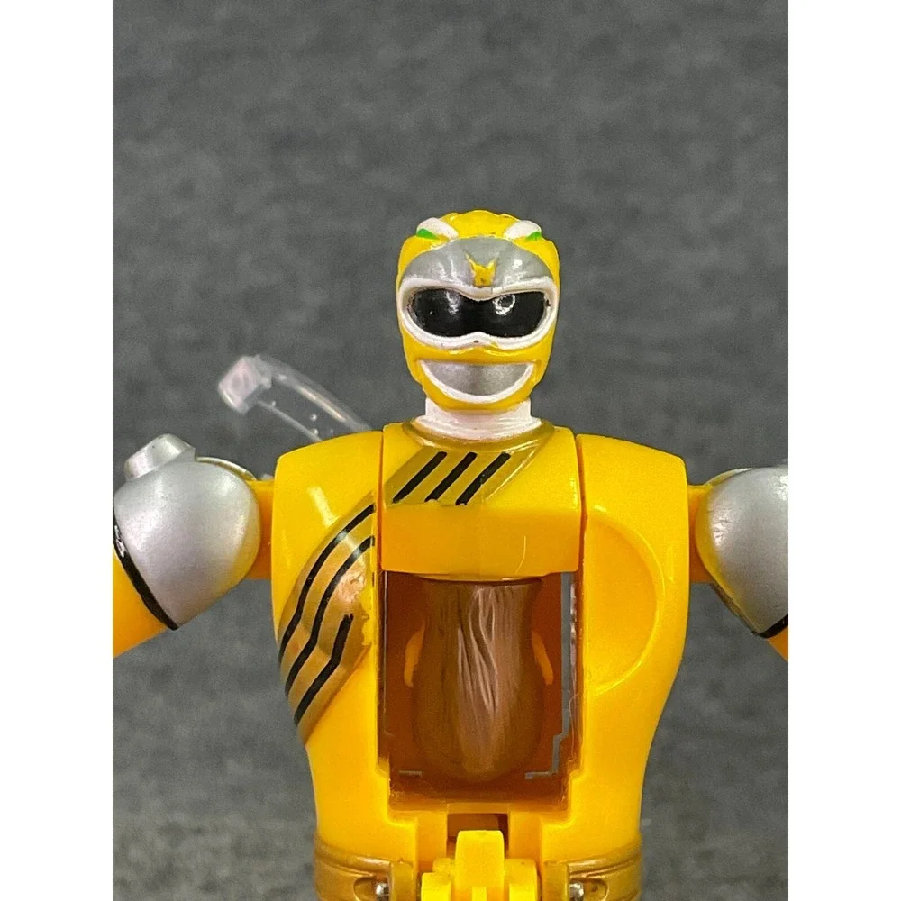 Bandai Power Rangers Wild Force Yellow Spin Morphin Ranger Flip Head Figure 2001